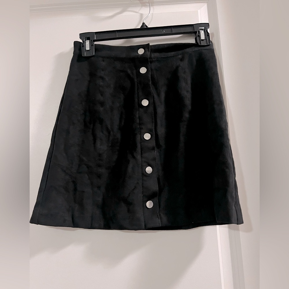 Black suede mini skirt with buttons, size 2, HM